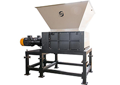 Four shaft shredder